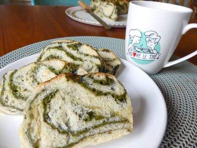 Brioche babka à la crème de matcha