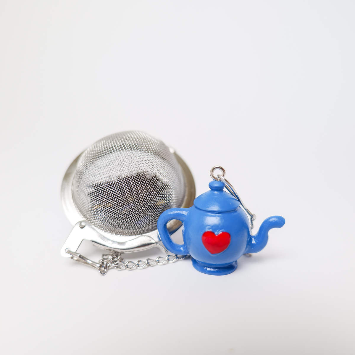 Boule à thé ronde avec une chaînette